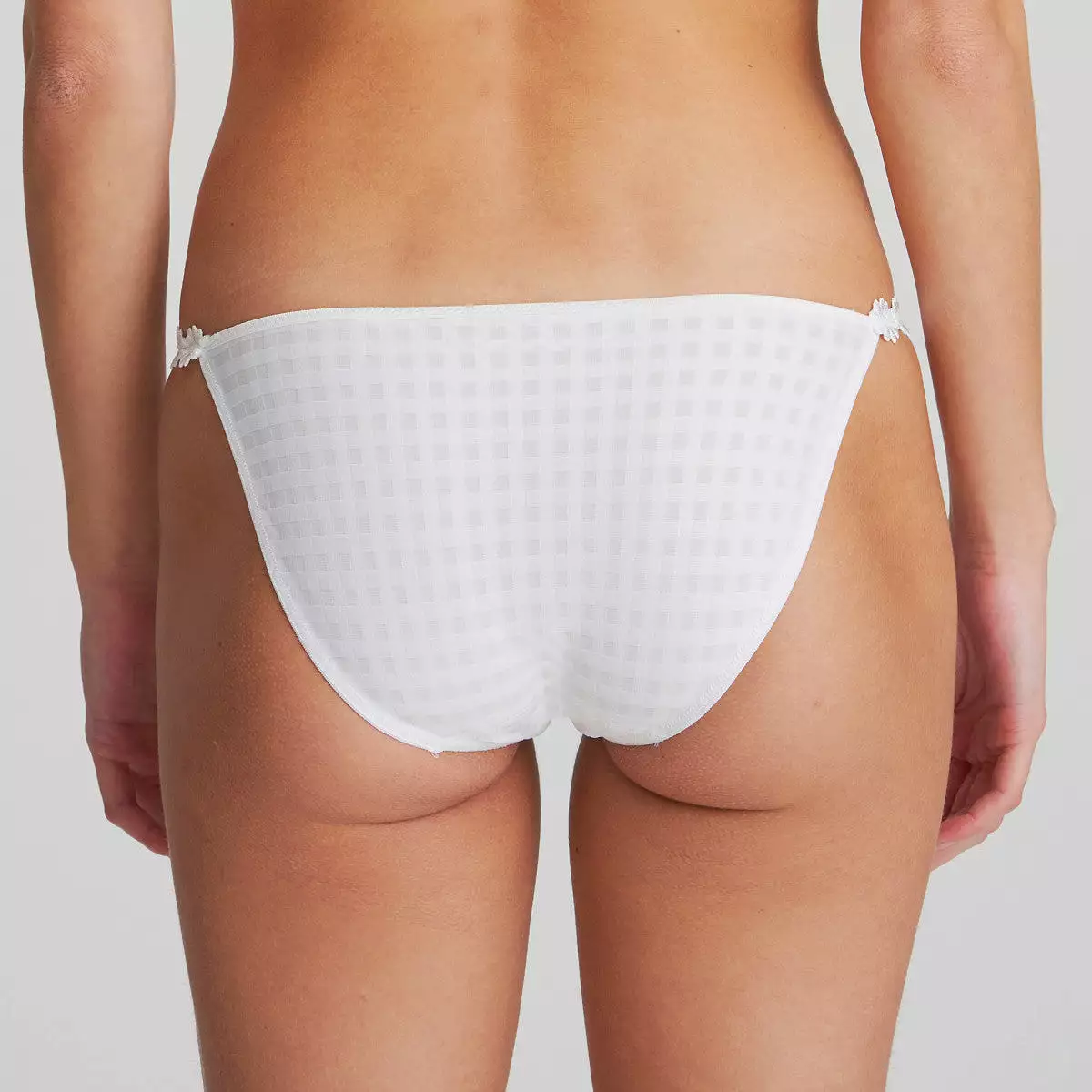 Avero String Bikini | White