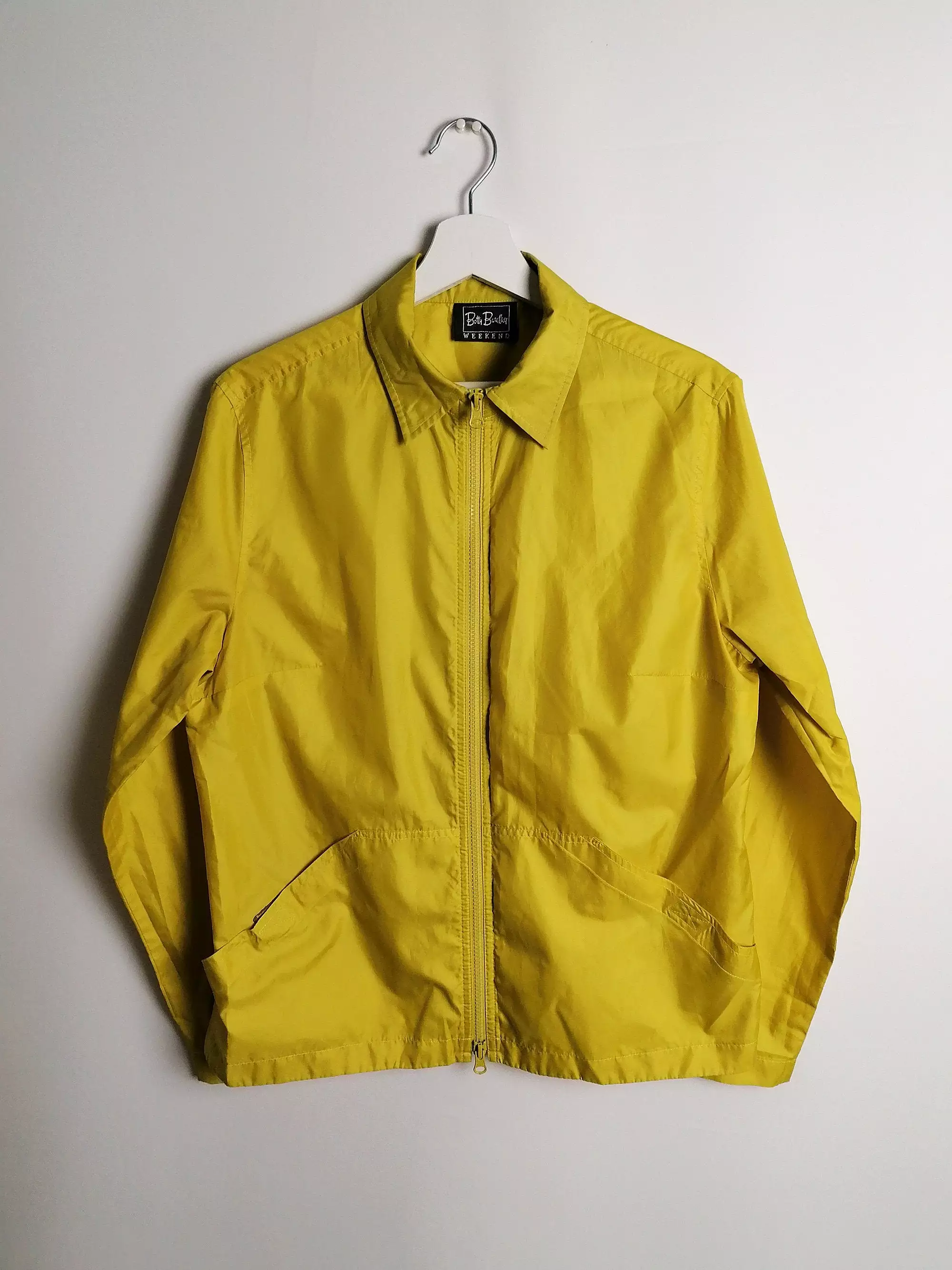 BETTY BARCLAY Y2K Paper-thin Windbreaker Chartreuse - size M-L / GB 16 / F 44