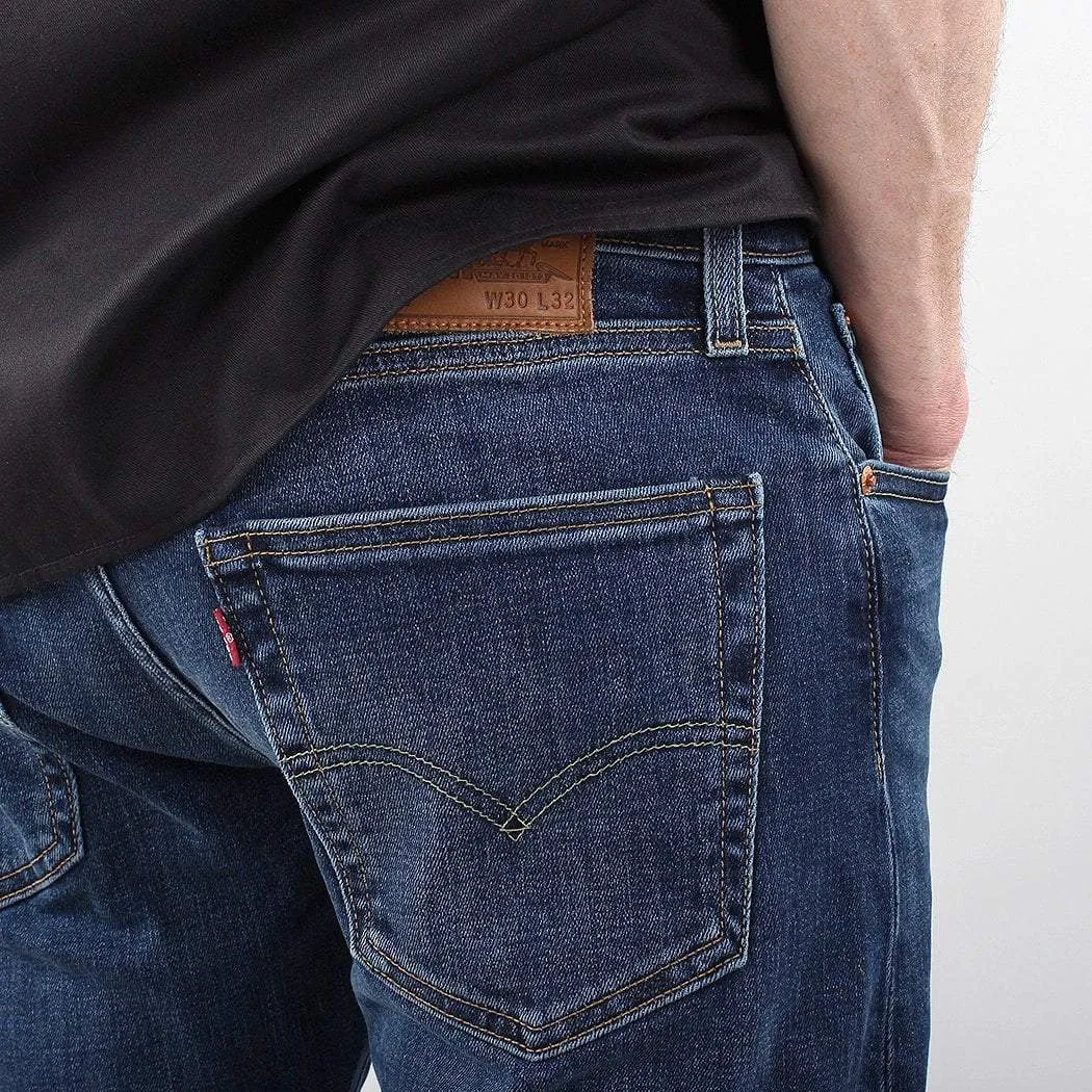 Levis 502 Regular Taper Fit Jeans