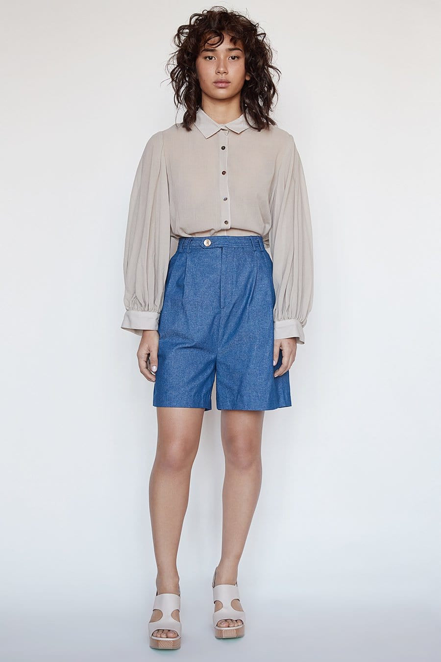 Mae Short in Cotton Twill