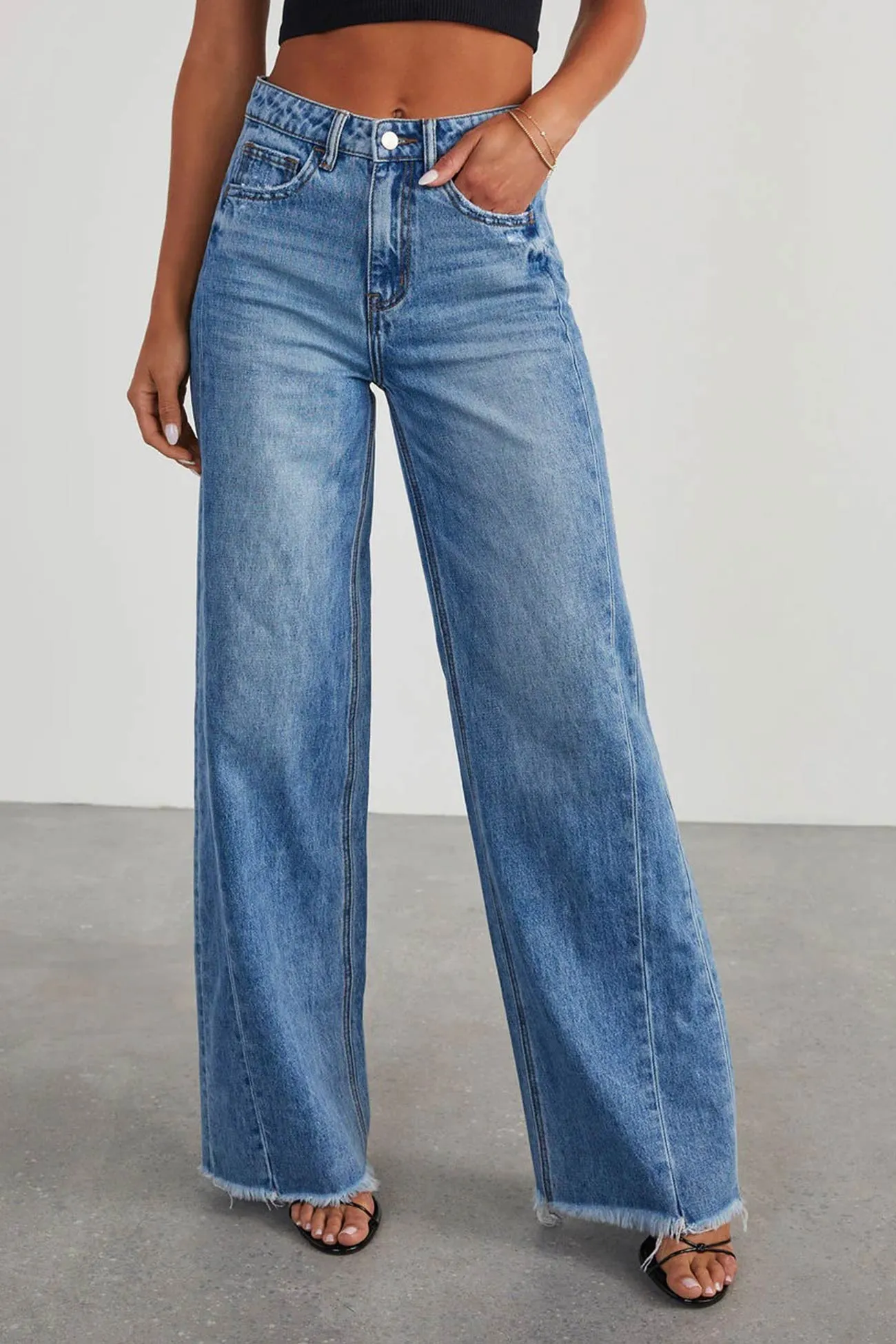 Mid-waisted Raw Edge Hem Jeans