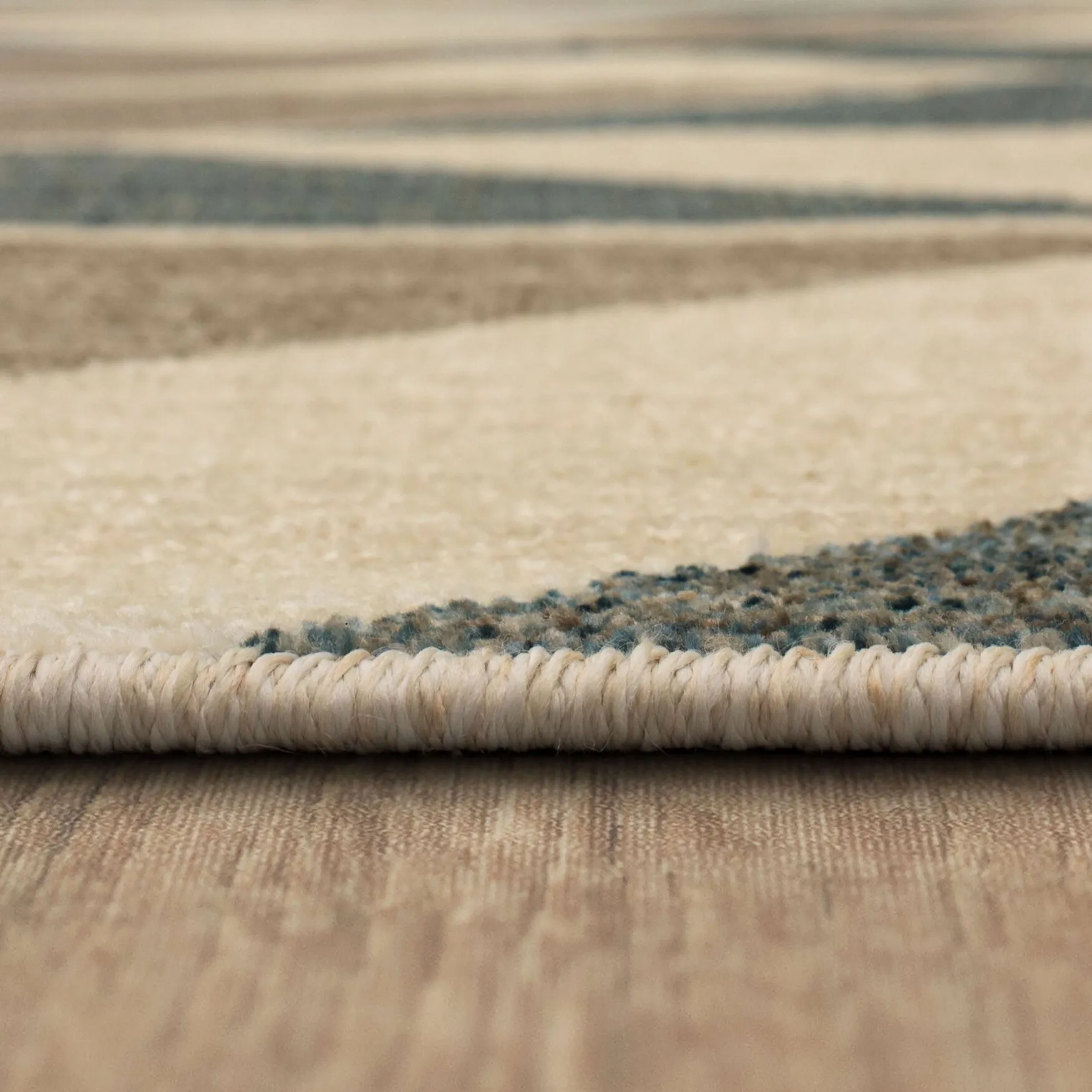 Rimto Area Rug