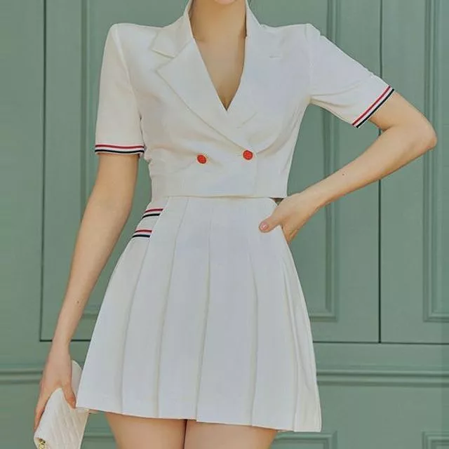 Set: Short-Sleeve Cropped Blazer + High Waist Pleated Mini A-Line Skirt EE24