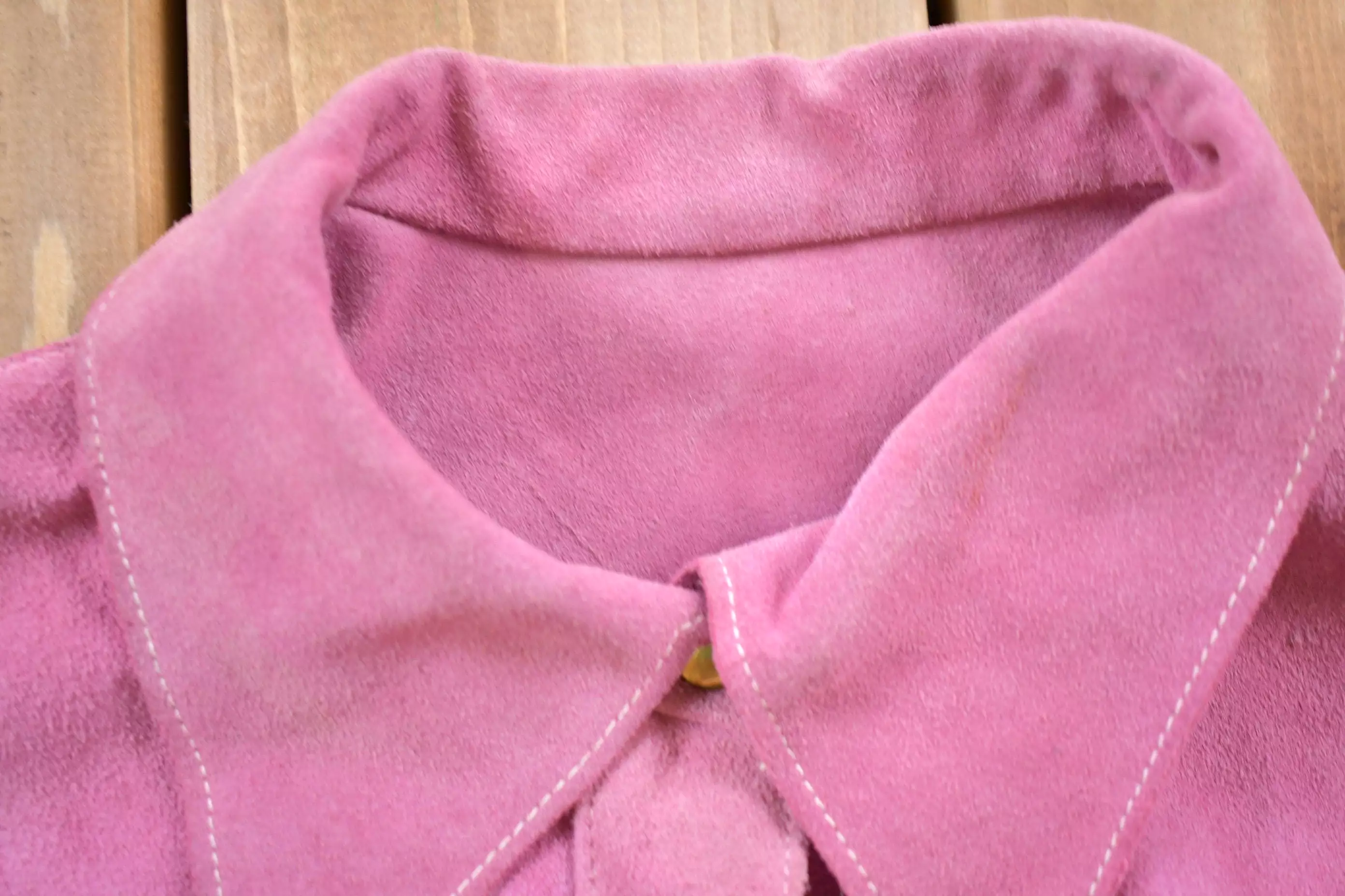 Vintage 1960s Pink Suede Leather Button Up Jacket / Fall Outerwear / Leather Coat / Winter Outerwear / Streetwear Fashion / Sued