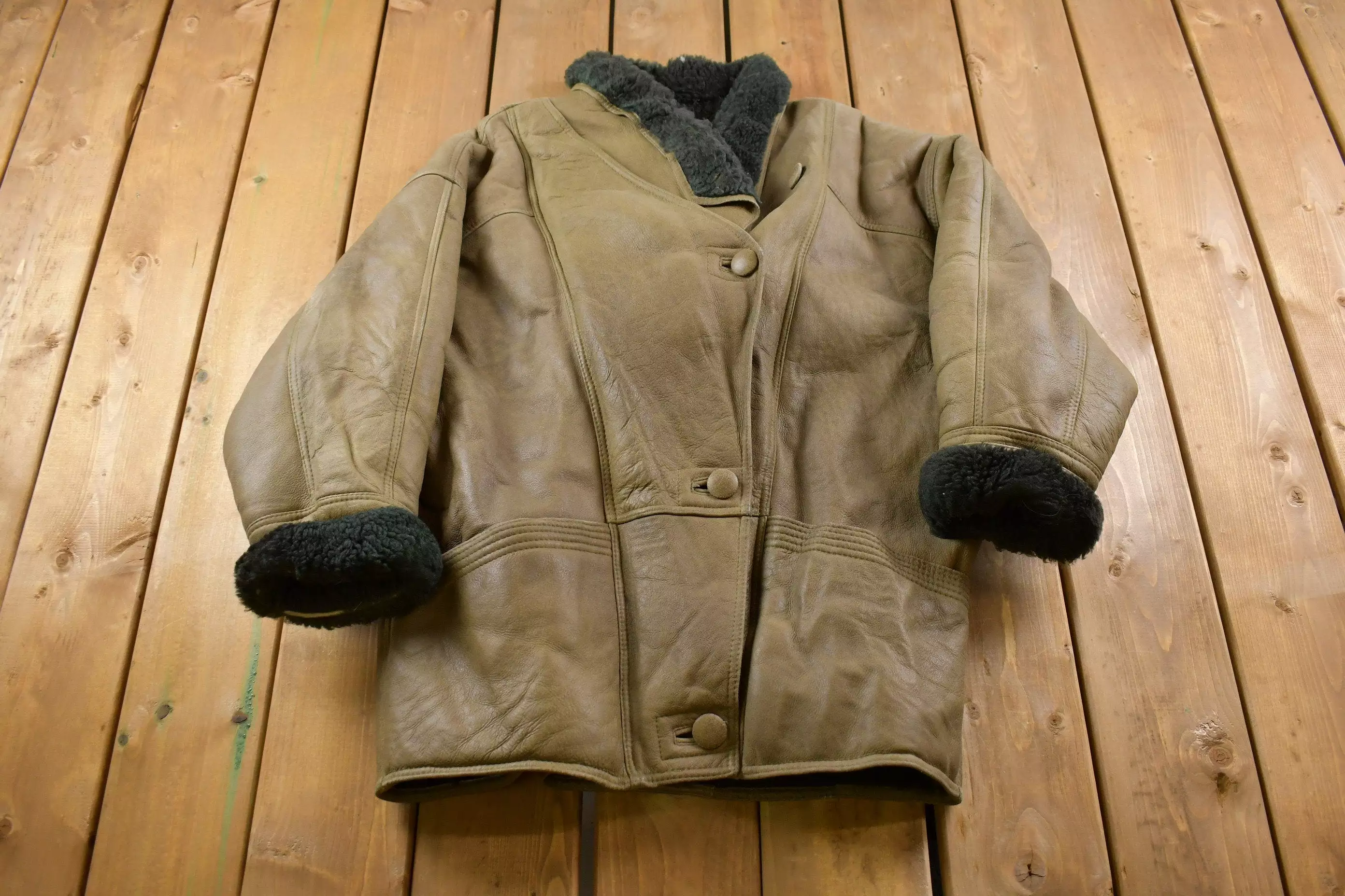 Vintage 1970s Original Shearling Leather Jacket / True Vintage / Winter Outerwear / Streetwear Fashion / Vintage Shearling / Mad