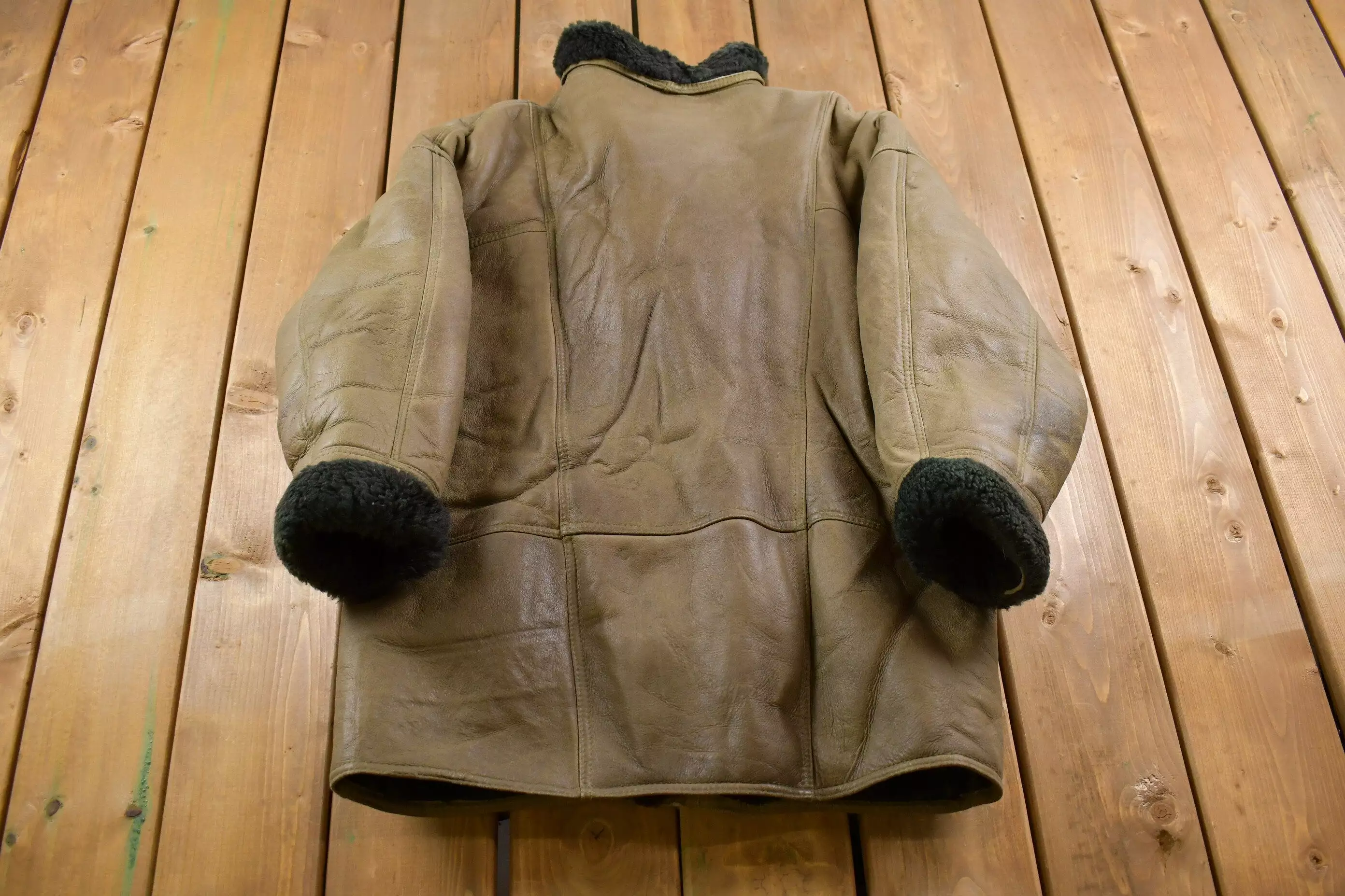 Vintage 1970s Original Shearling Leather Jacket / True Vintage / Winter Outerwear / Streetwear Fashion / Vintage Shearling / Mad