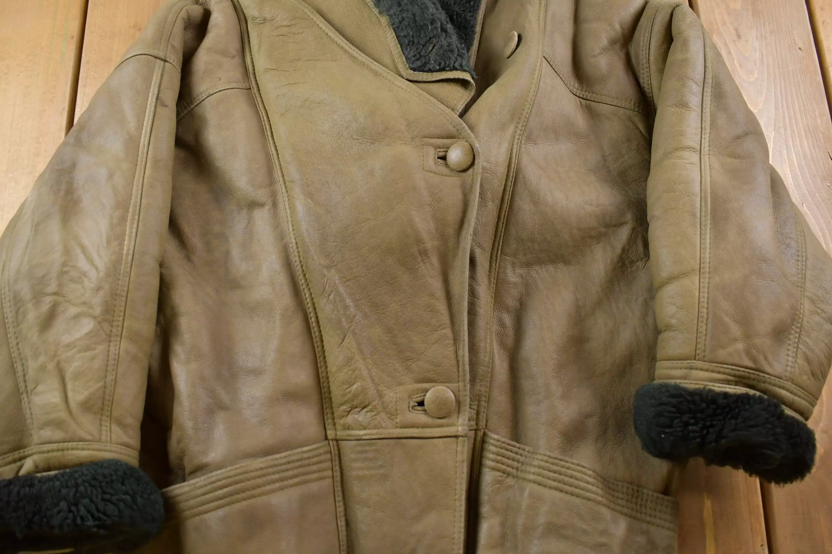 Vintage 1970s Original Shearling Leather Jacket / True Vintage / Winter Outerwear / Streetwear Fashion / Vintage Shearling / Mad